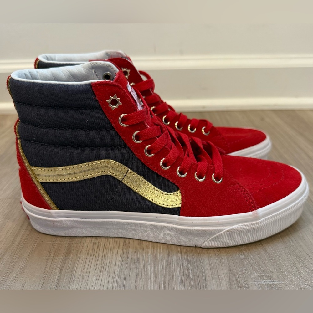 Vans x Marvel Captain Marvel Sk8-Hi Red Suede High Top Sneakers W 7 M 5.5